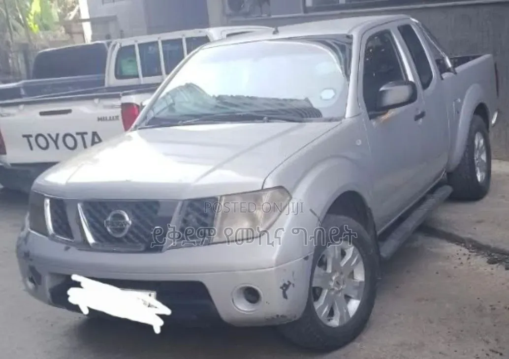 Nissan Navara 2007 Silver