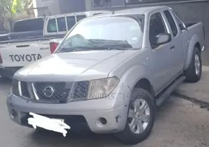 Nissan Navara 2007 Silver