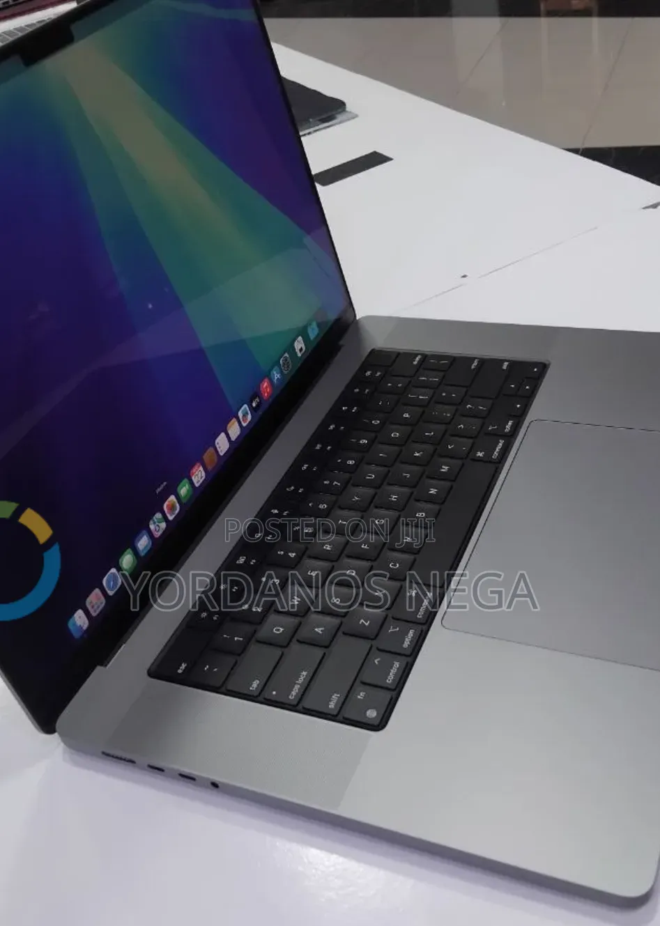 New Laptop Apple MacBook Pro 2021 M1 Max 32GB Apple M1 Max SSD 1T