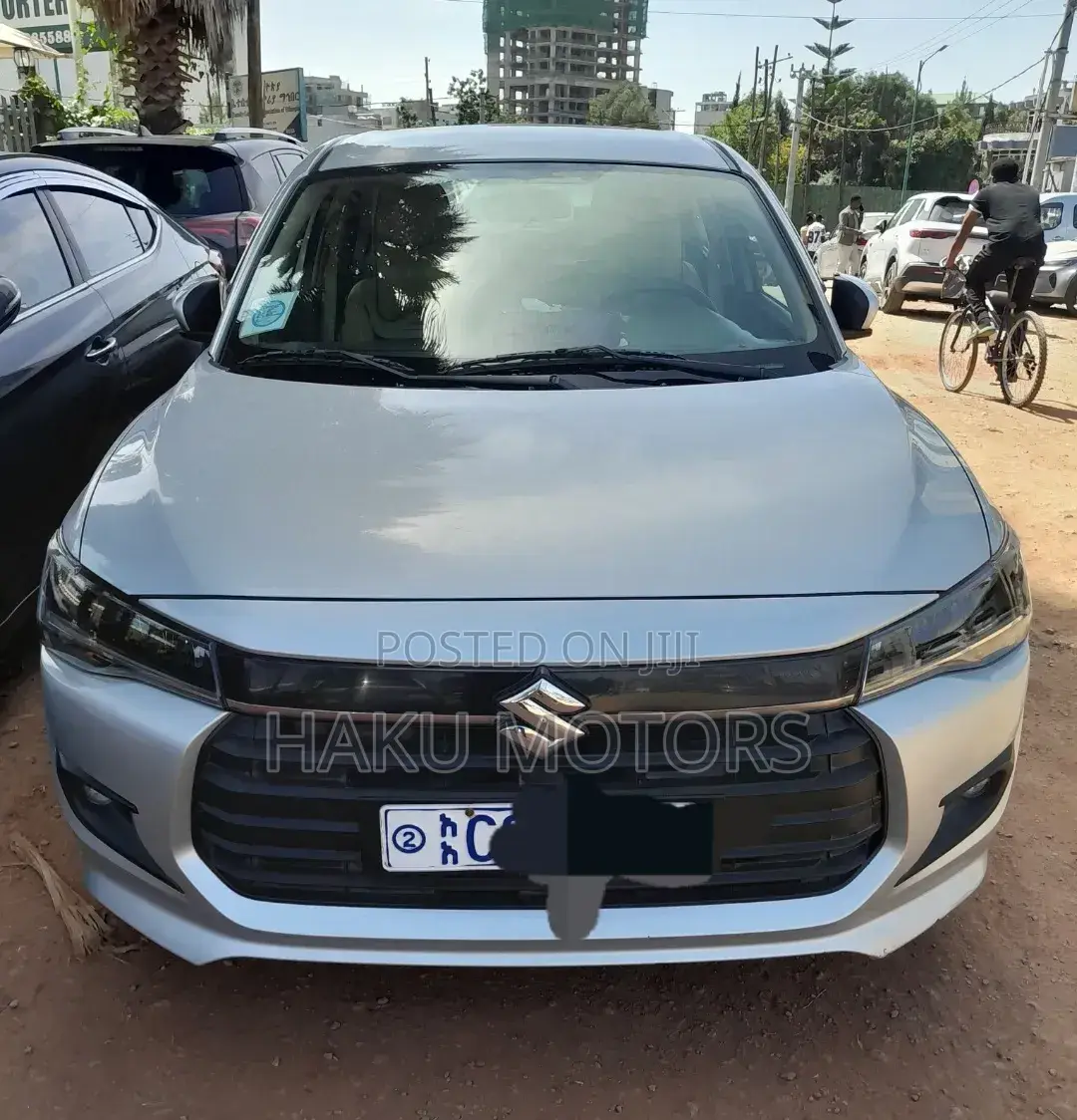 Suzuki Dzire 2025 Silver