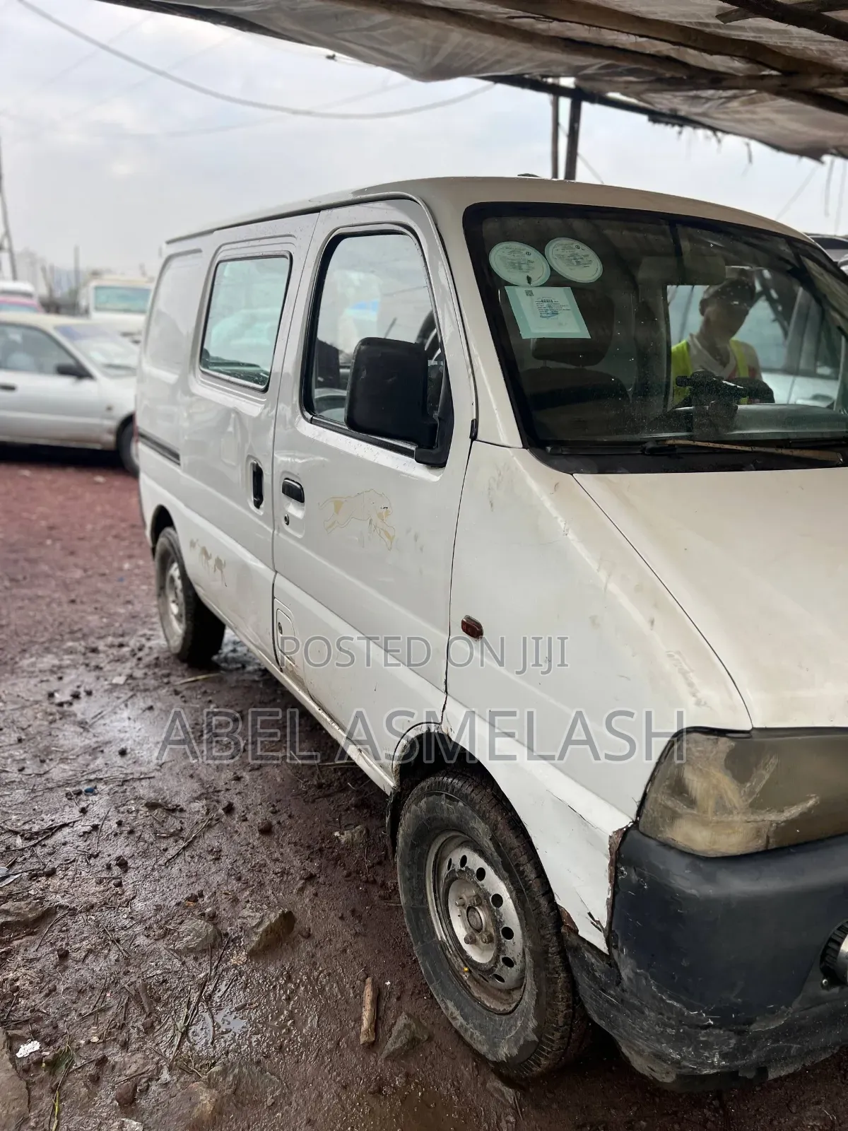 Suzuki Super Carry 2000 White