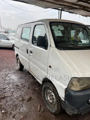 Suzuki Super Carry 2000 White