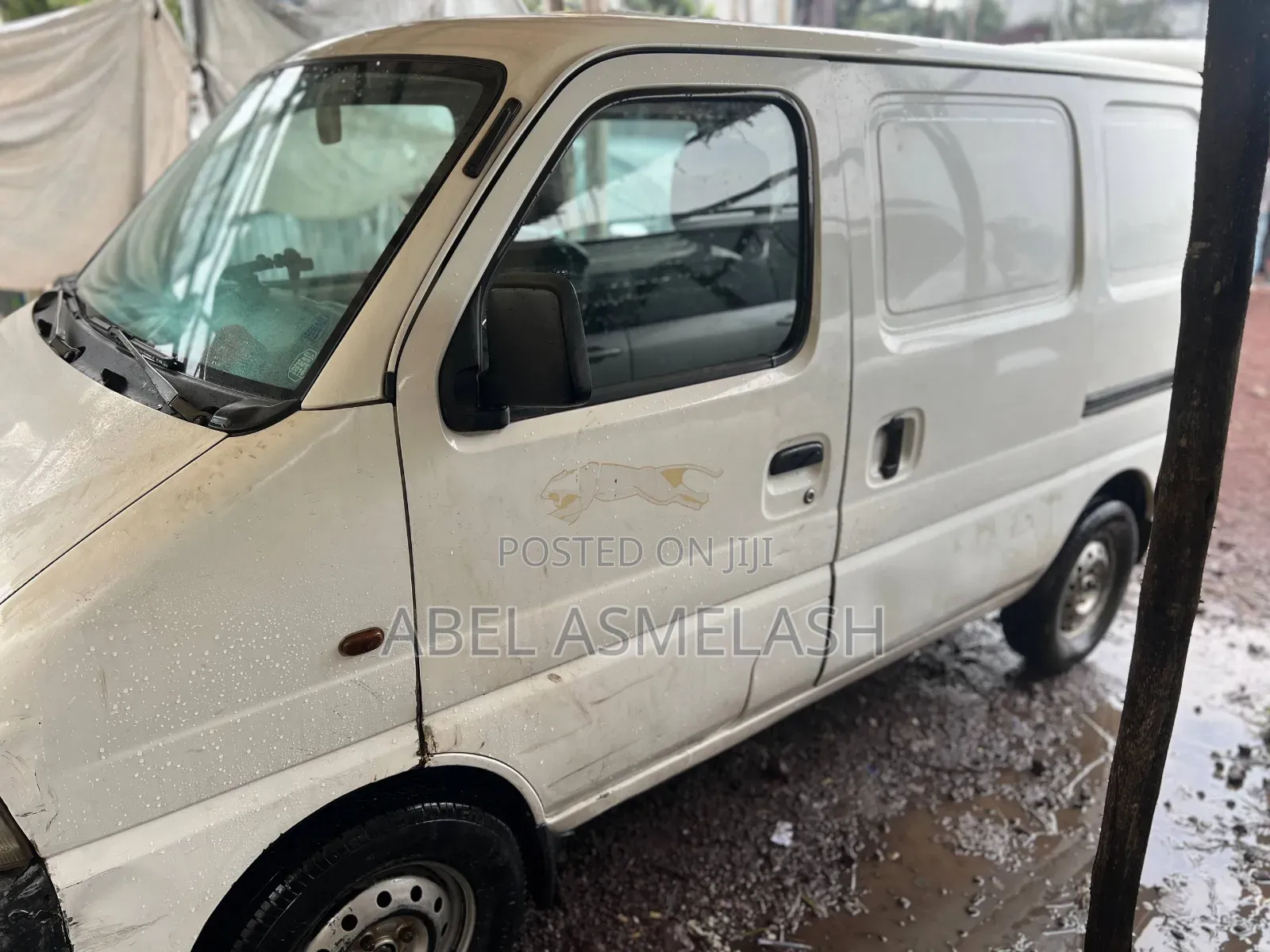 Suzuki Super Carry 2000 White