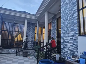 Furnished 5bdrm Villa in ለገጣፎ አካቢቢ, Oromia-Finfinne for sale