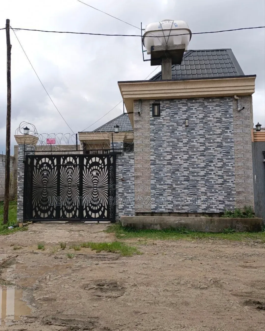 Furnished 5bdrm Villa in ለገጣፎ አካቢቢ, Oromia-Finfinne for sale