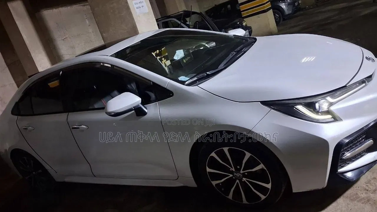 Toyota Corolla 2023 White