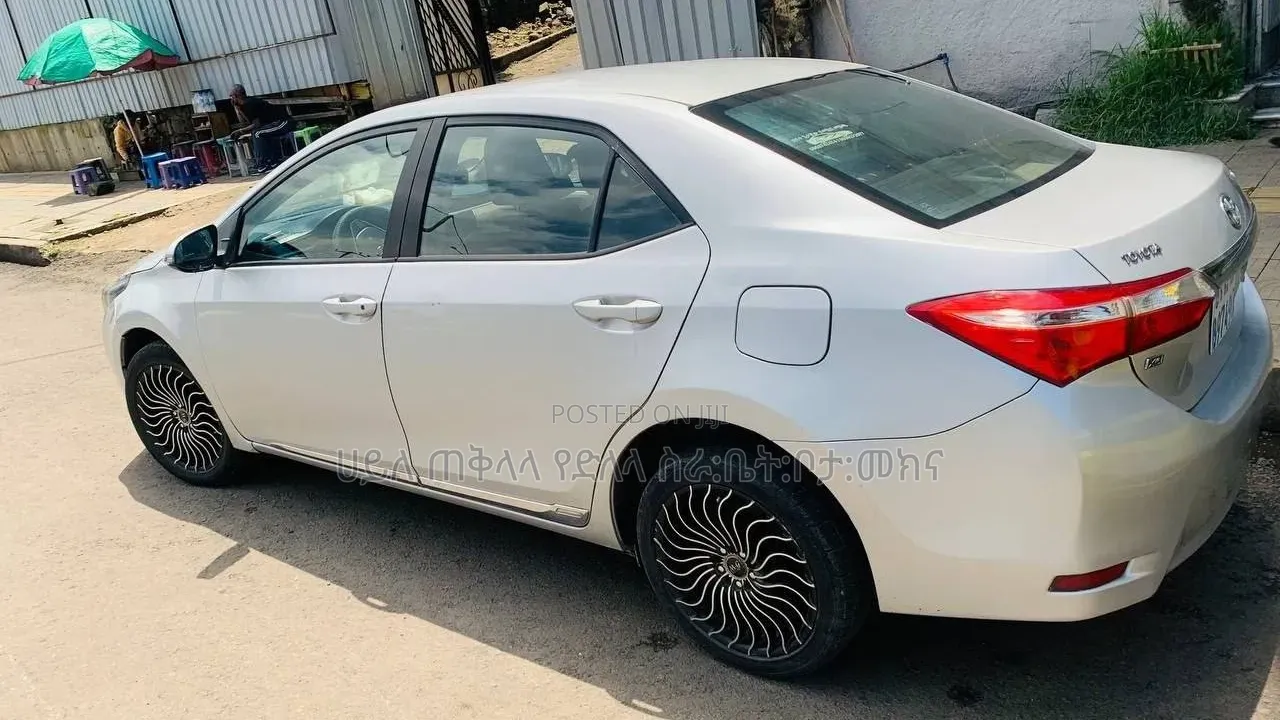 Toyota Corolla 2014 Purple