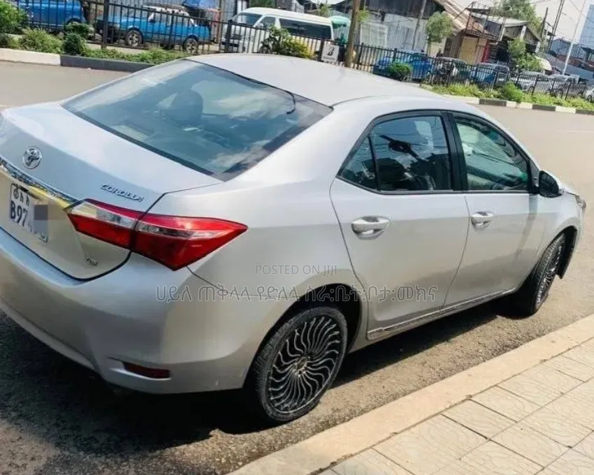 Toyota Corolla 2014 Purple