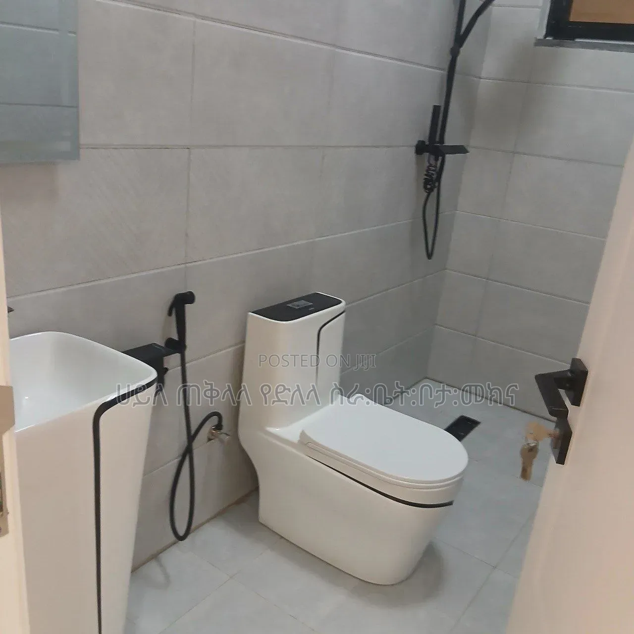 Furnished 6bdrm Villa in ለገጣፎ አካባቢ, Oromia-Finfinne for sale