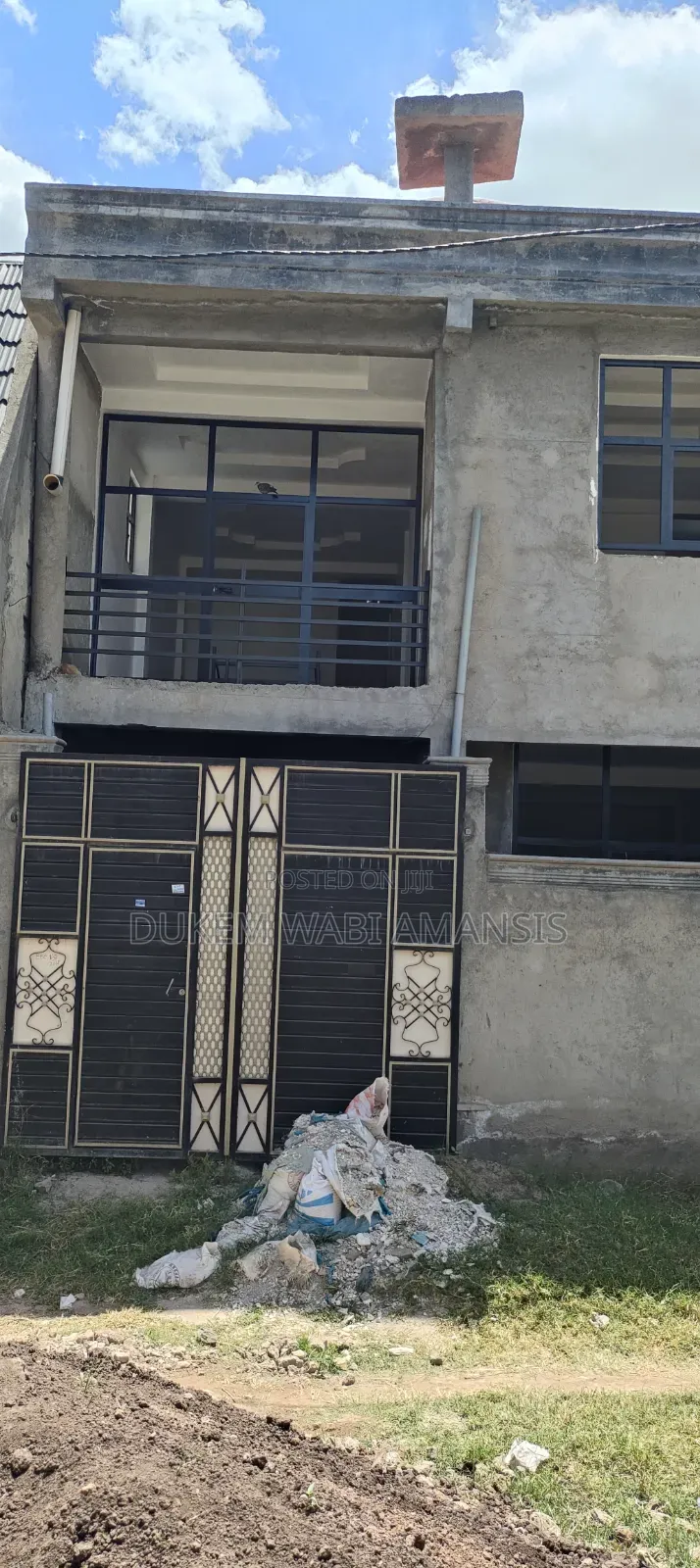 8bdrm House in Genesis Bishoftu, East Shewa for sale