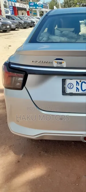 Suzuki Dzire 2025 Silver