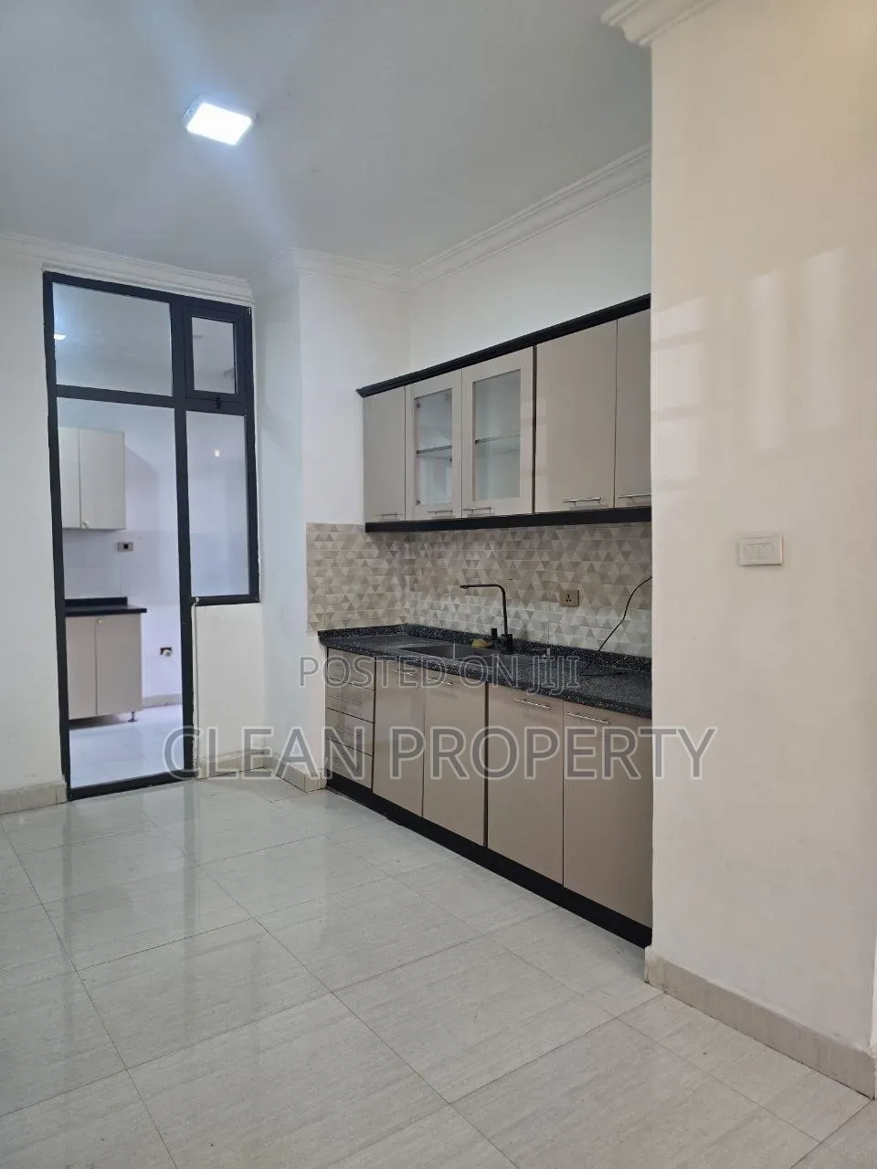 2bdrm Apartment in Clean Properties, Bole for rent
