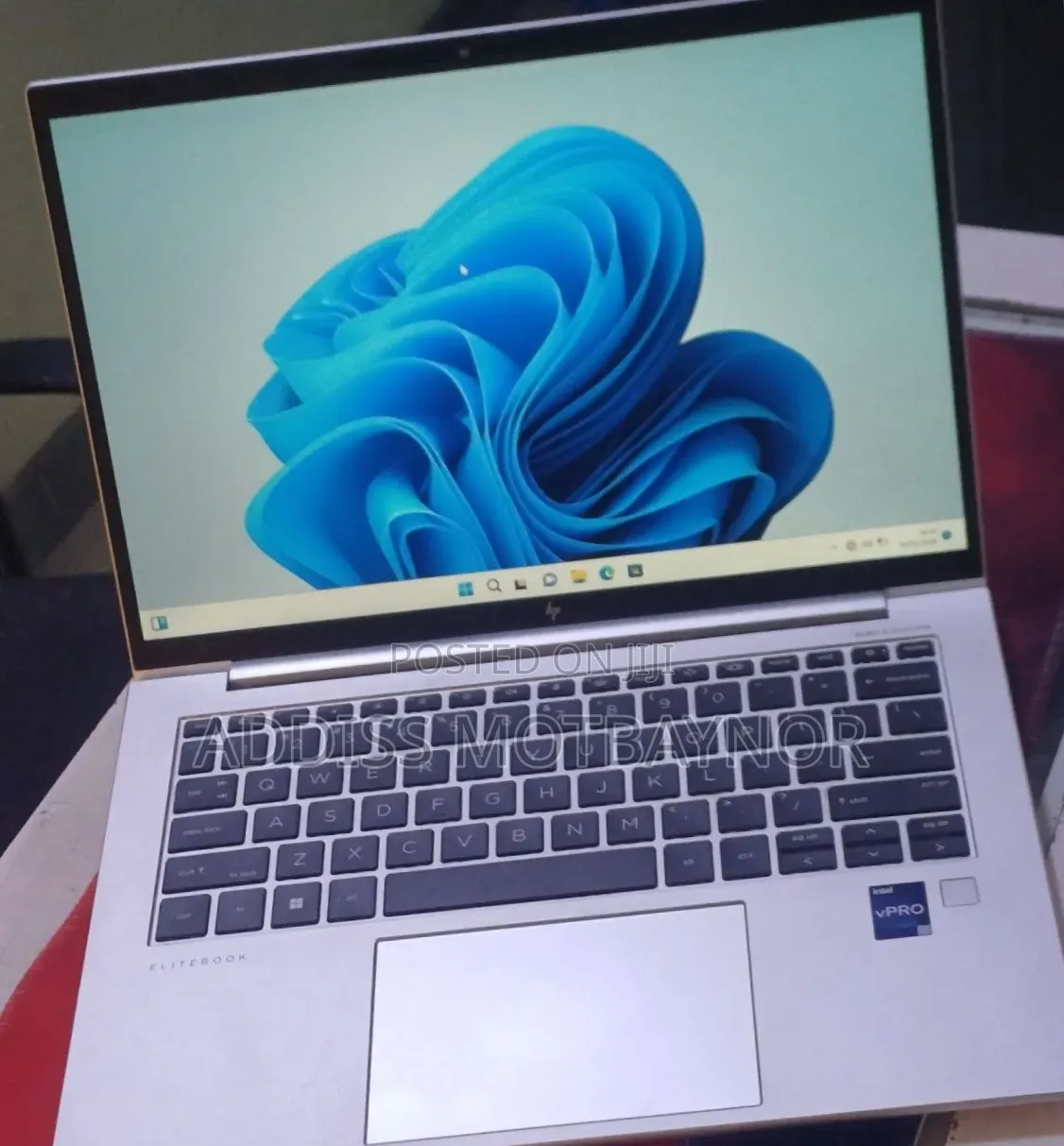 New Laptop HP EliteBook 840 16GB Intel Core Ultra 5 SSD 512GB