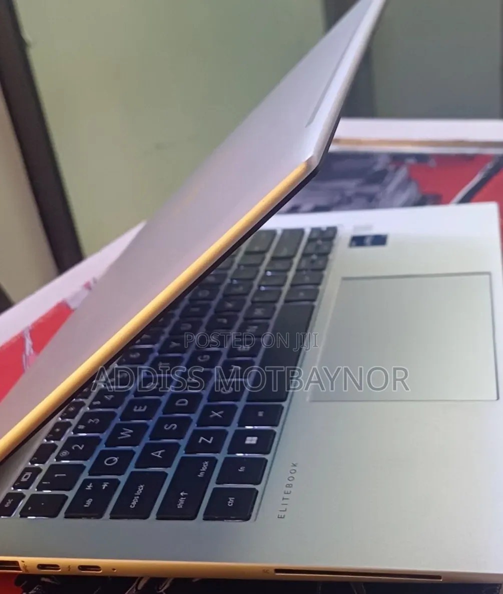 New Laptop HP EliteBook 840 16GB Intel Core Ultra 5 SSD 512GB