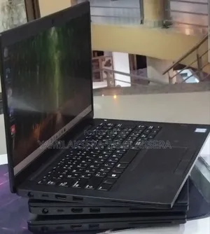 New Laptop Dell Latitude 7390 8GB Intel Core i5 SSD 256GB