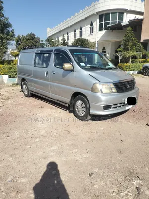 Toyota Grand HiAce G X Edition 3.0 Diesel Turbo RWD 8-Seater 2002