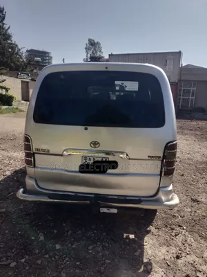 Toyota Grand HiAce G X Edition 3.0 Diesel Turbo RWD 8-Seater 2002