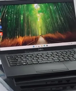 New Laptop Dell Latitude 7390 8GB Intel Core i5 SSD 256GB