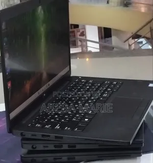 New Laptop Dell Latitude 7390 8GB Intel Core i5 SSD 256GB