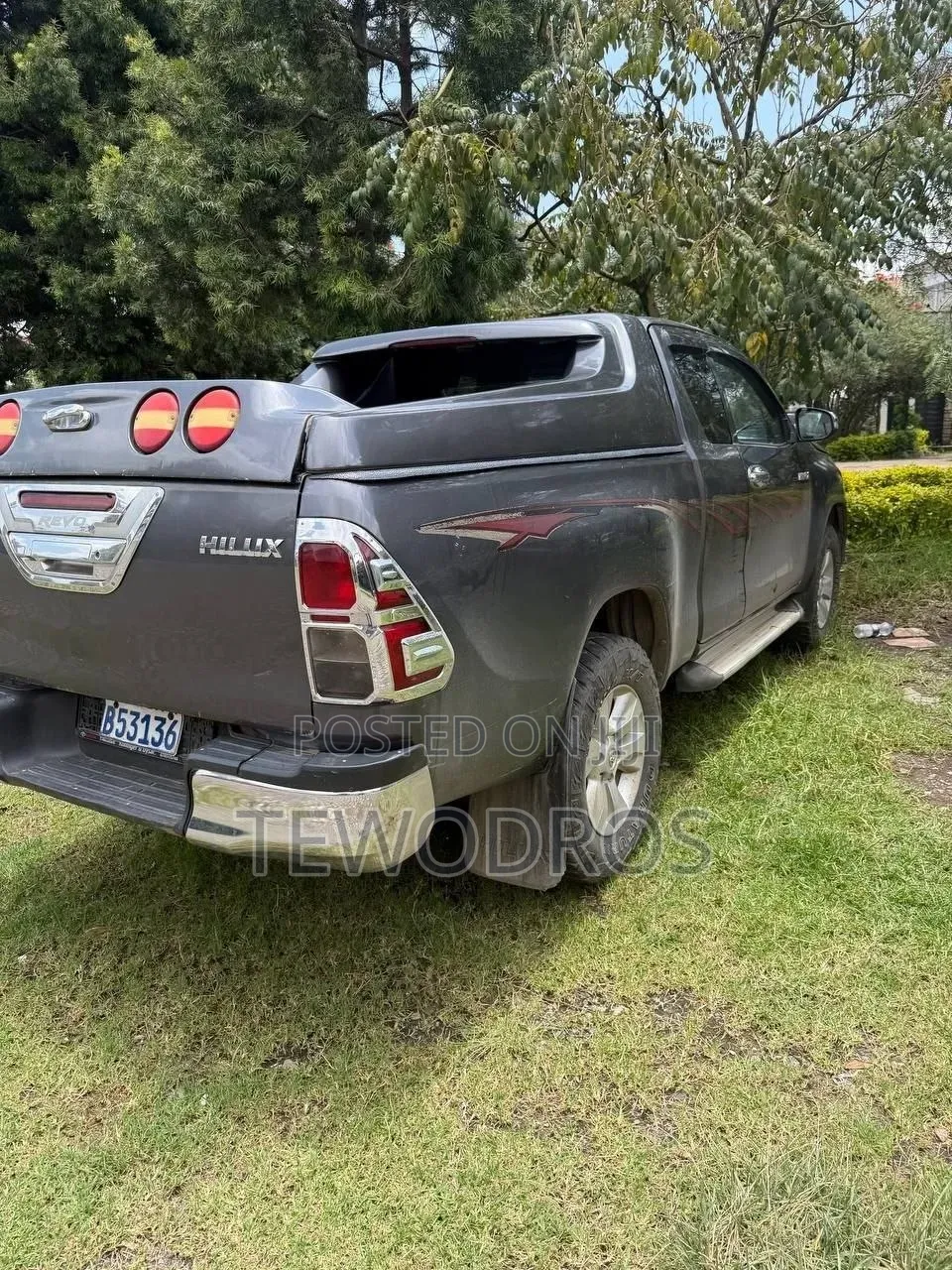 Toyota Hilux 2016 Burgundy