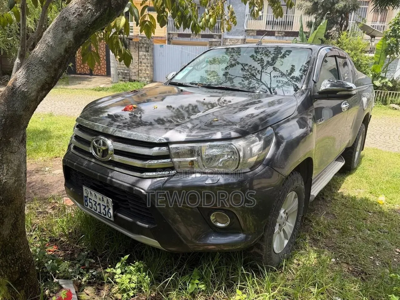 Toyota Hilux 2016 Burgundy