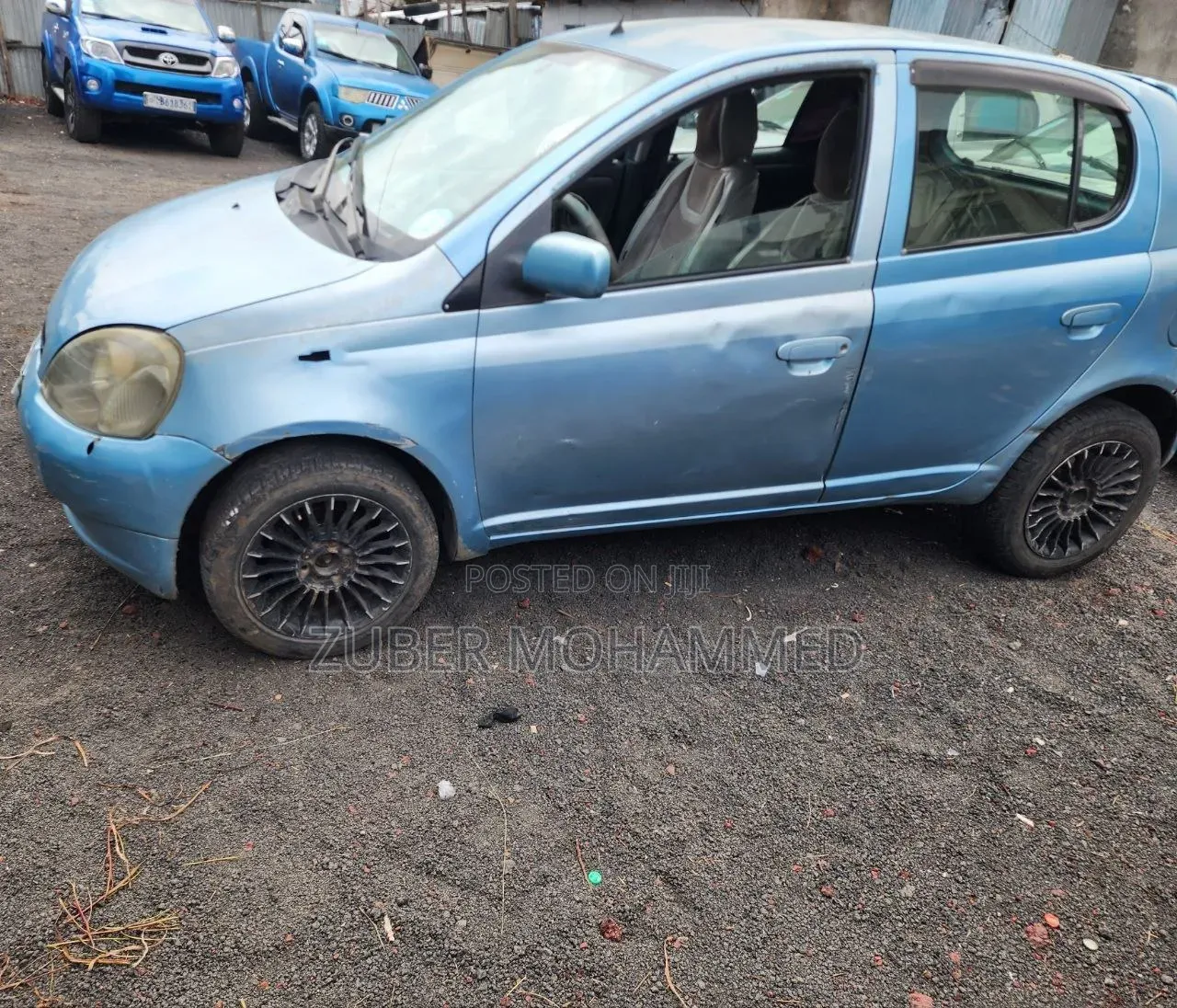 Toyota Vitz 2001 Blue