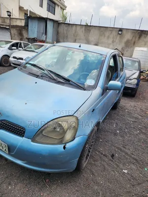 Toyota Vitz 2001 Blue