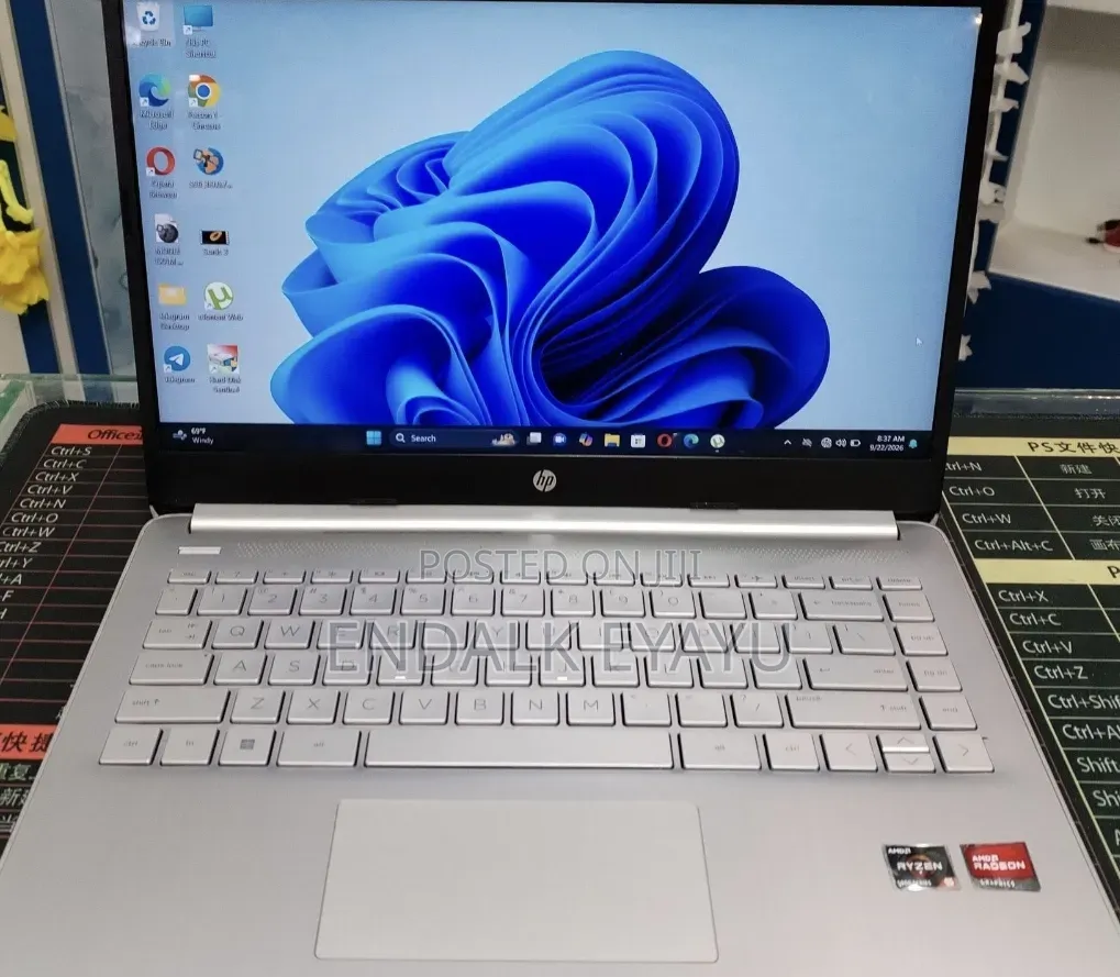 New Laptop HP Stream Notebook 8GB AMD Ryzen 5 SSD 512GB