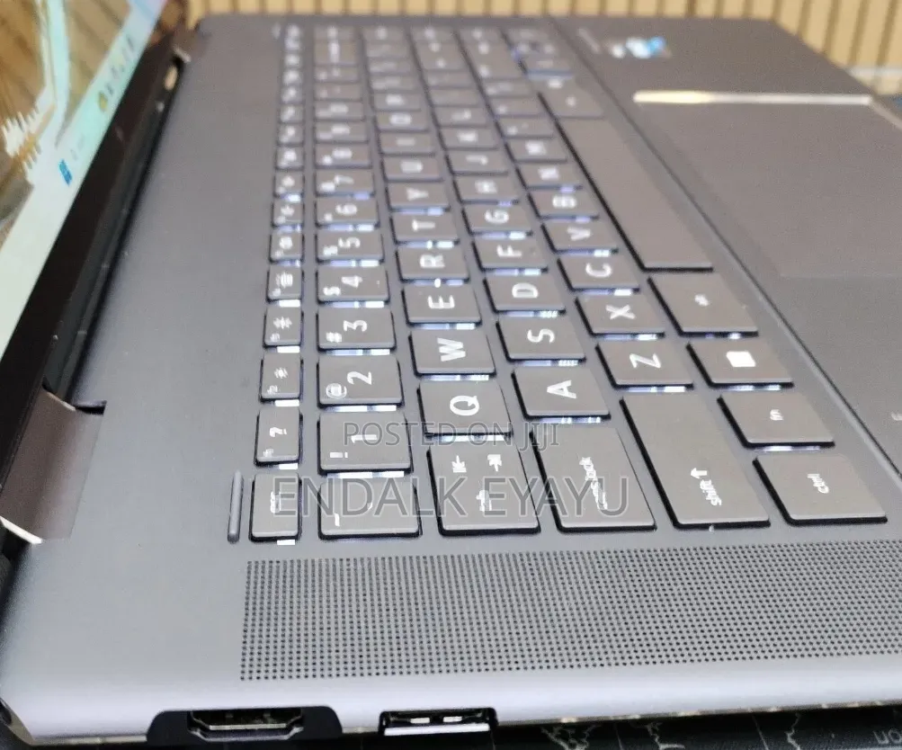 New Laptop HP Spectre 16GB Intel Core i7 SSD 512GB