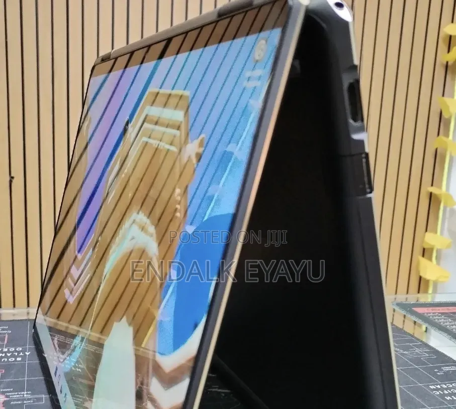 New Laptop HP Spectre 16GB Intel Core i7 SSD 512GB