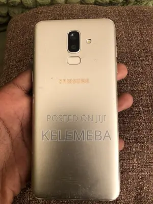 Samsung Galaxy J8 32 GB Gold
