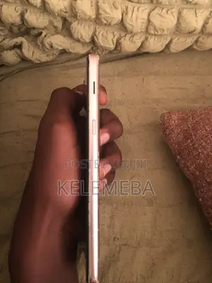 Samsung Galaxy J8 32 GB Gold