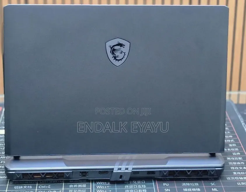 New Laptop MSI Vector GP68 HX 13V 32GB Intel Core i9 SSD 1T