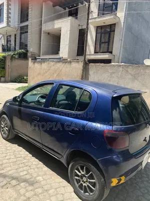 Toyota Vitz 2000
