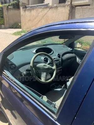 Toyota Vitz 2000