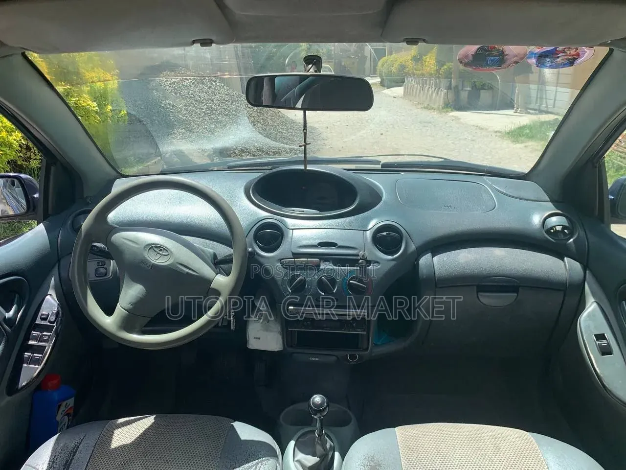 Toyota Vitz 2000