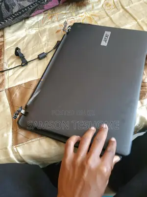 Laptop Acer Aspire ES1-512 8GB Intel Celeron HDD 1T