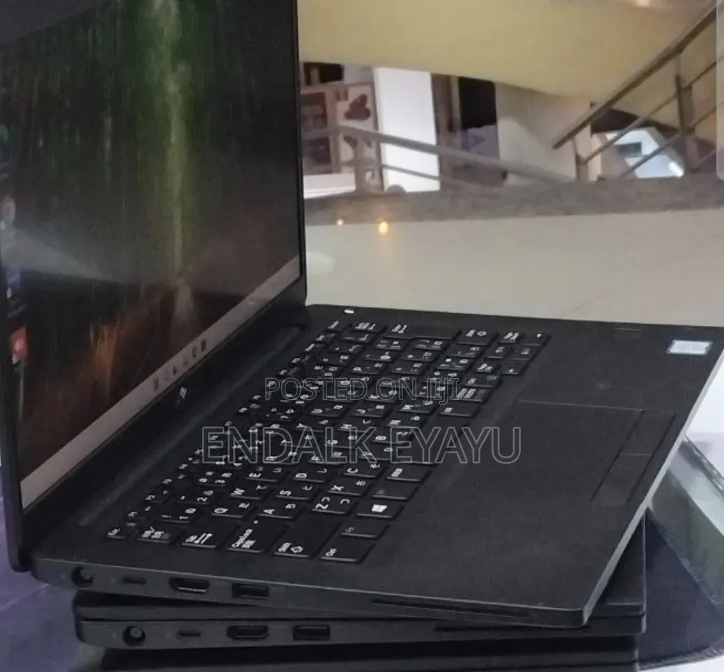 New Laptop Dell Latitude 7390 8GB Intel Core i5 SSD 256GB
