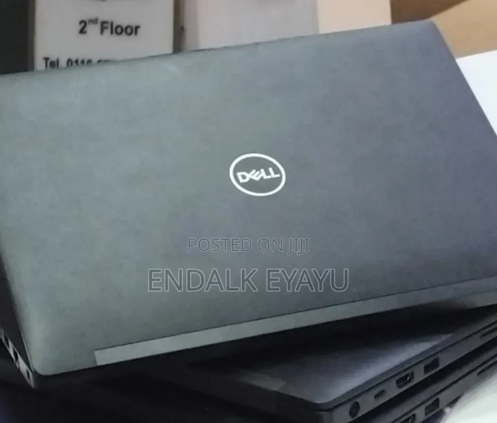 New Laptop Dell Latitude 7390 8GB Intel Core i5 SSD 256GB