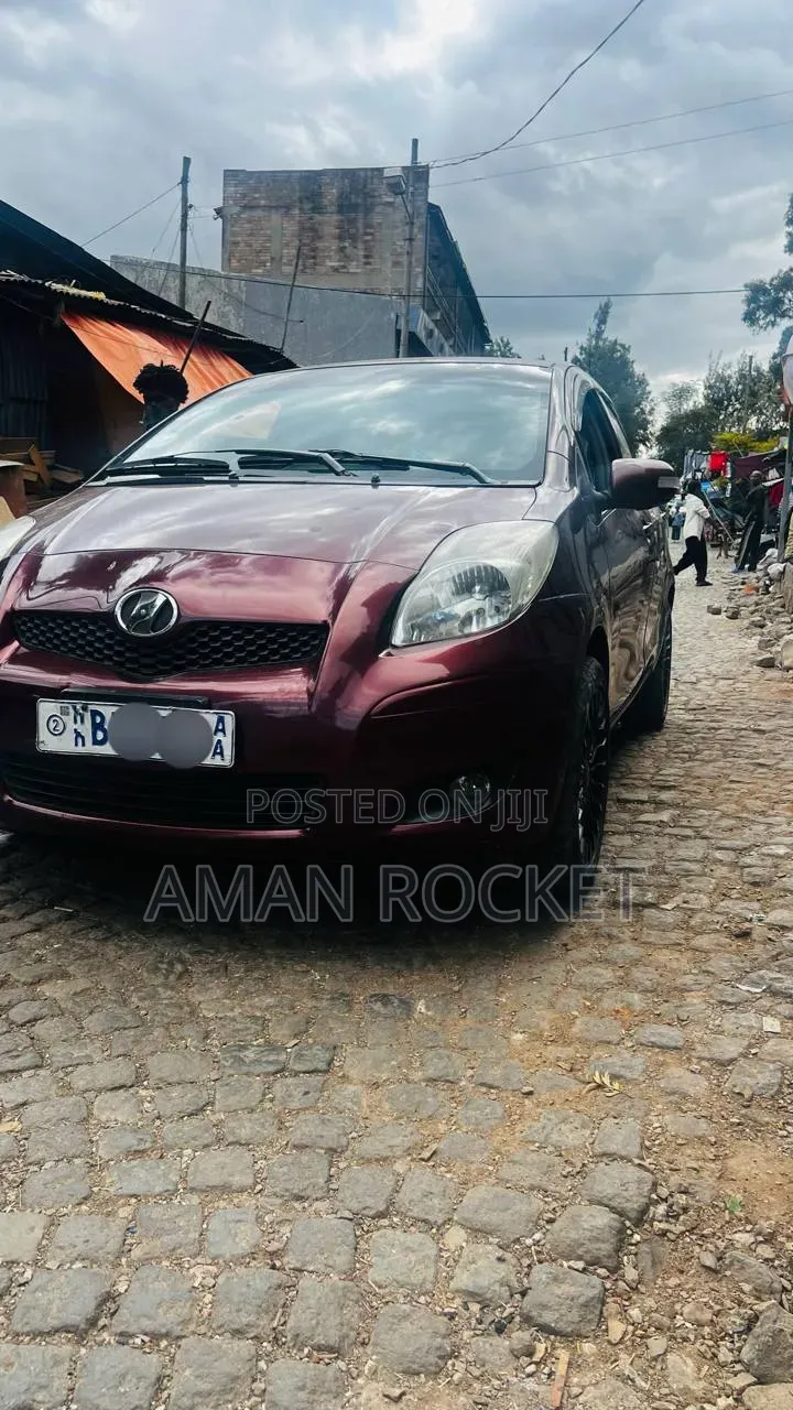 Toyota Yaris 2009 Burgundy