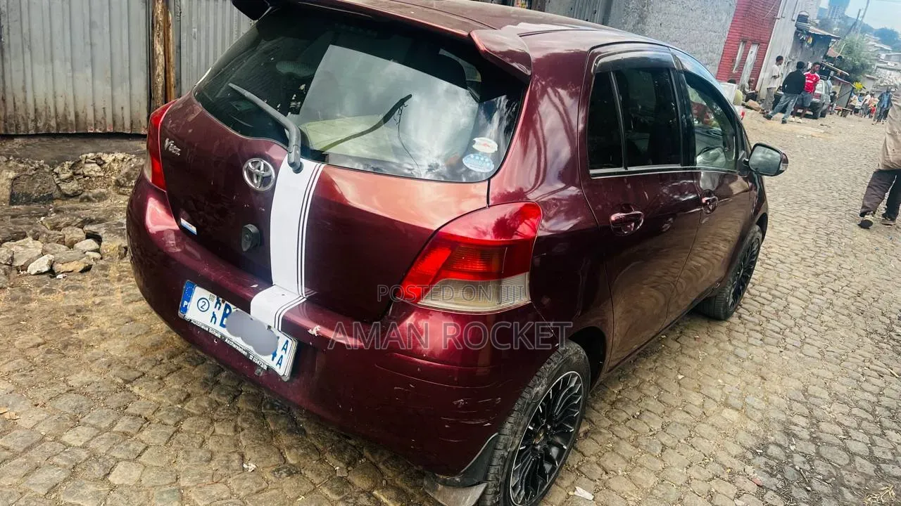 Toyota Yaris 2009 Burgundy
