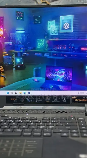 New Laptop Asus ROG Strix G15 32GB AMD Ryzen 7 SSD 1T