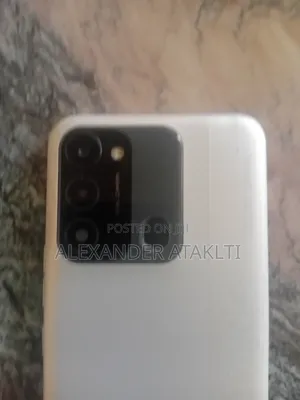 Tecno Spark 8C 64 GB Silver