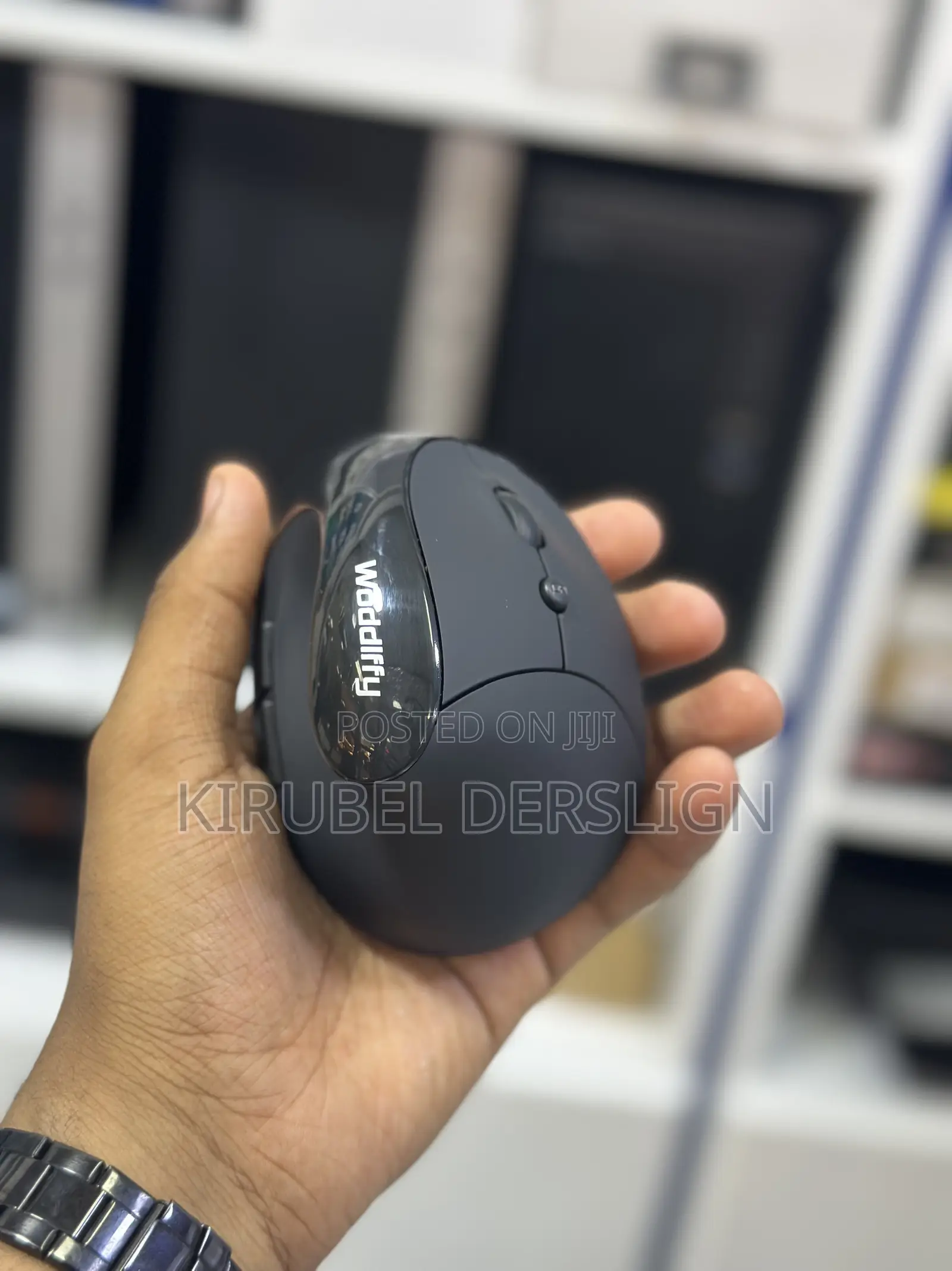 Ergonomic Vertical Wireless Mouse