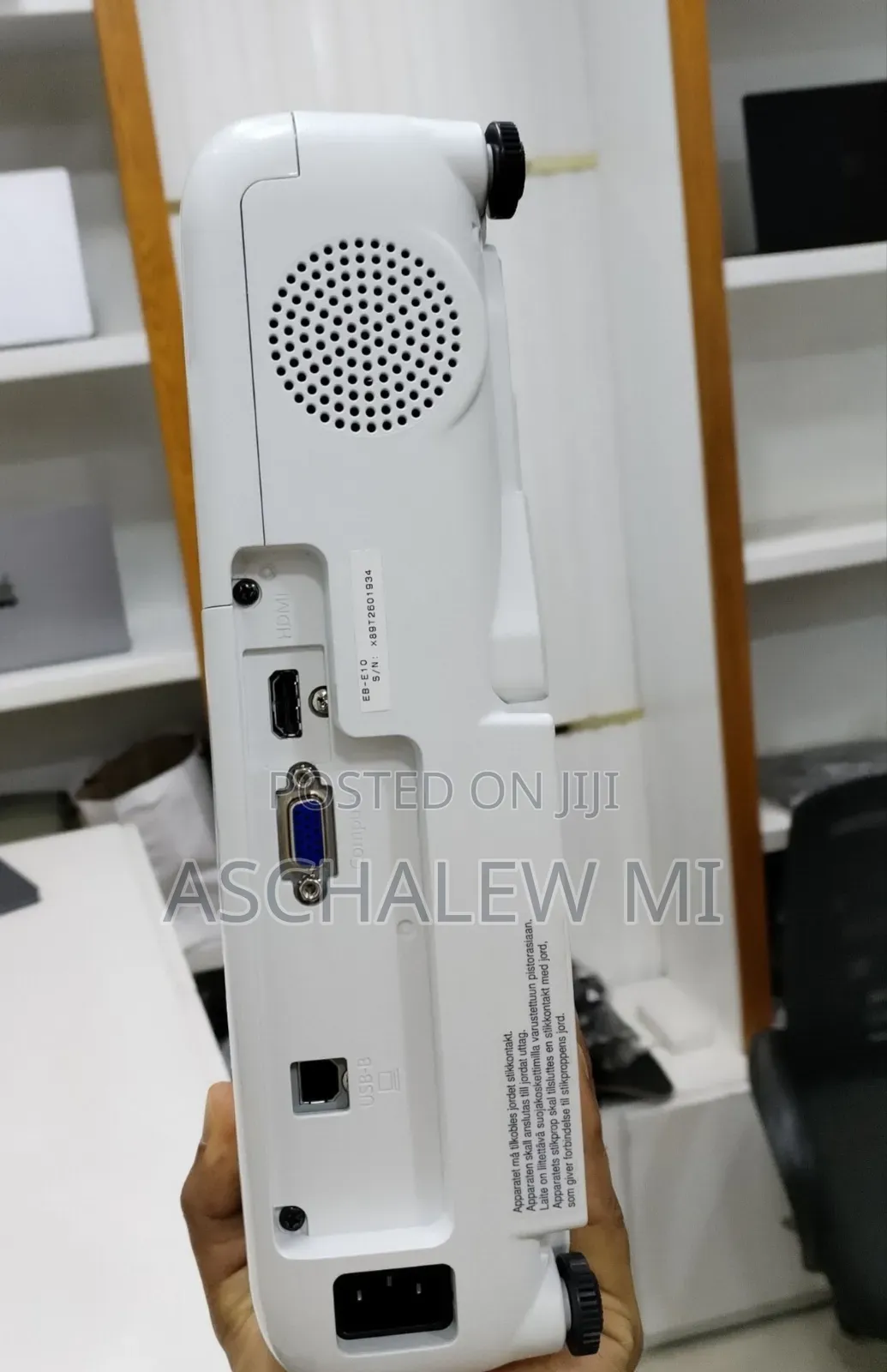 Brand New EPSON Projector With Bag , Remote 
Model