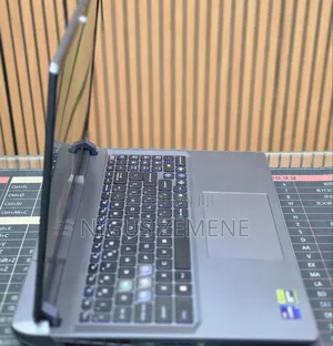 New Laptop MSI Vector GP68 HX 13V 32GB Intel Core i9 SSD 1T