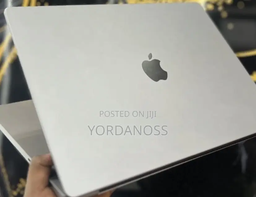 New Laptop Apple MacBook Pro 2021 M1 16GB Apple M1 Pro SSD 512GB