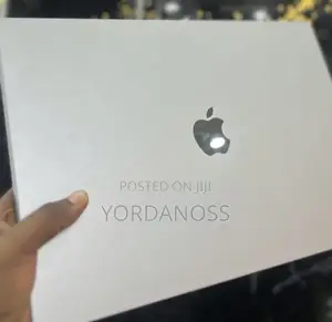 New Laptop Apple MacBook Pro 2021 M1 16GB Apple M1 Pro SSD 512GB