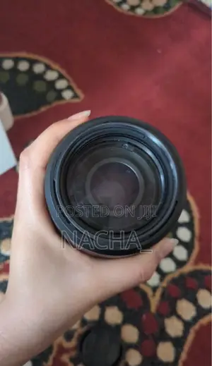 Nikon AF-S NIKKOR 18 - 55 Mm
