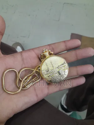 Vintage-Style Gold Quartz Pocket Watch